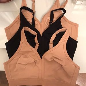 BUNDLE OF THREE SOMA WIRELESS UNLINED BRAS🎉🎈